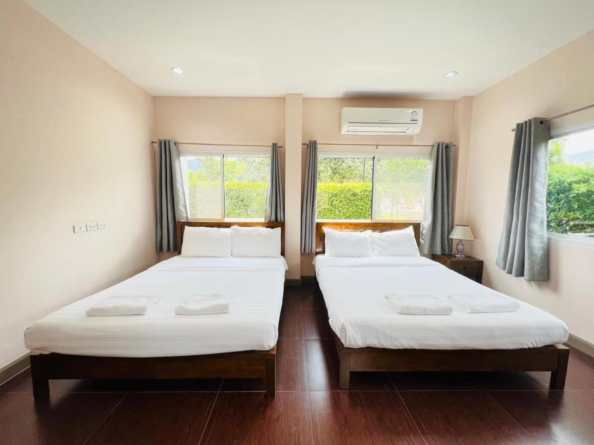 Hotel Baan Suan Khun Yaiy Ban Wang Takhrai Exterior foto