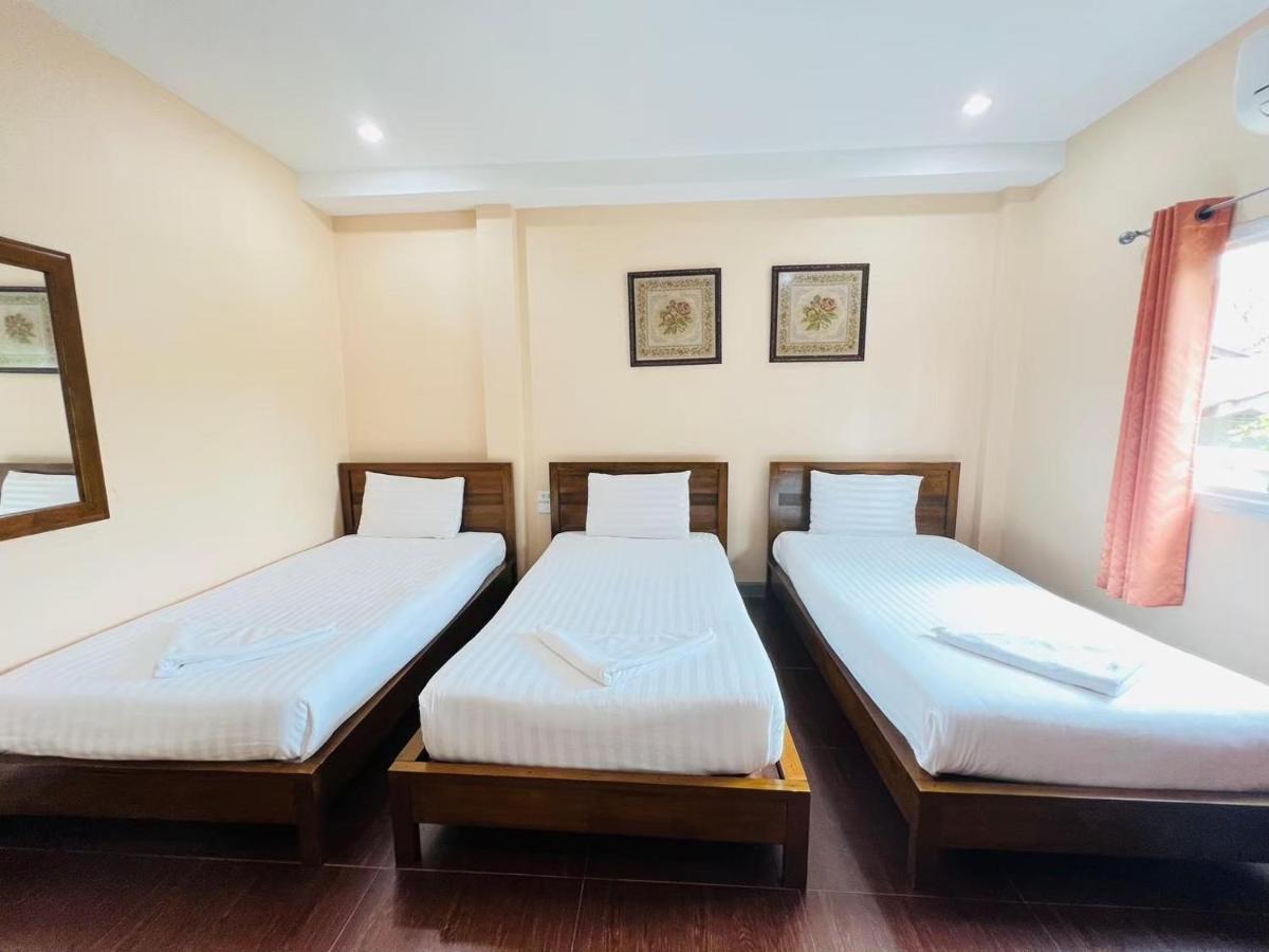 Hotel Baan Suan Khun Yaiy Ban Wang Takhrai Exterior foto