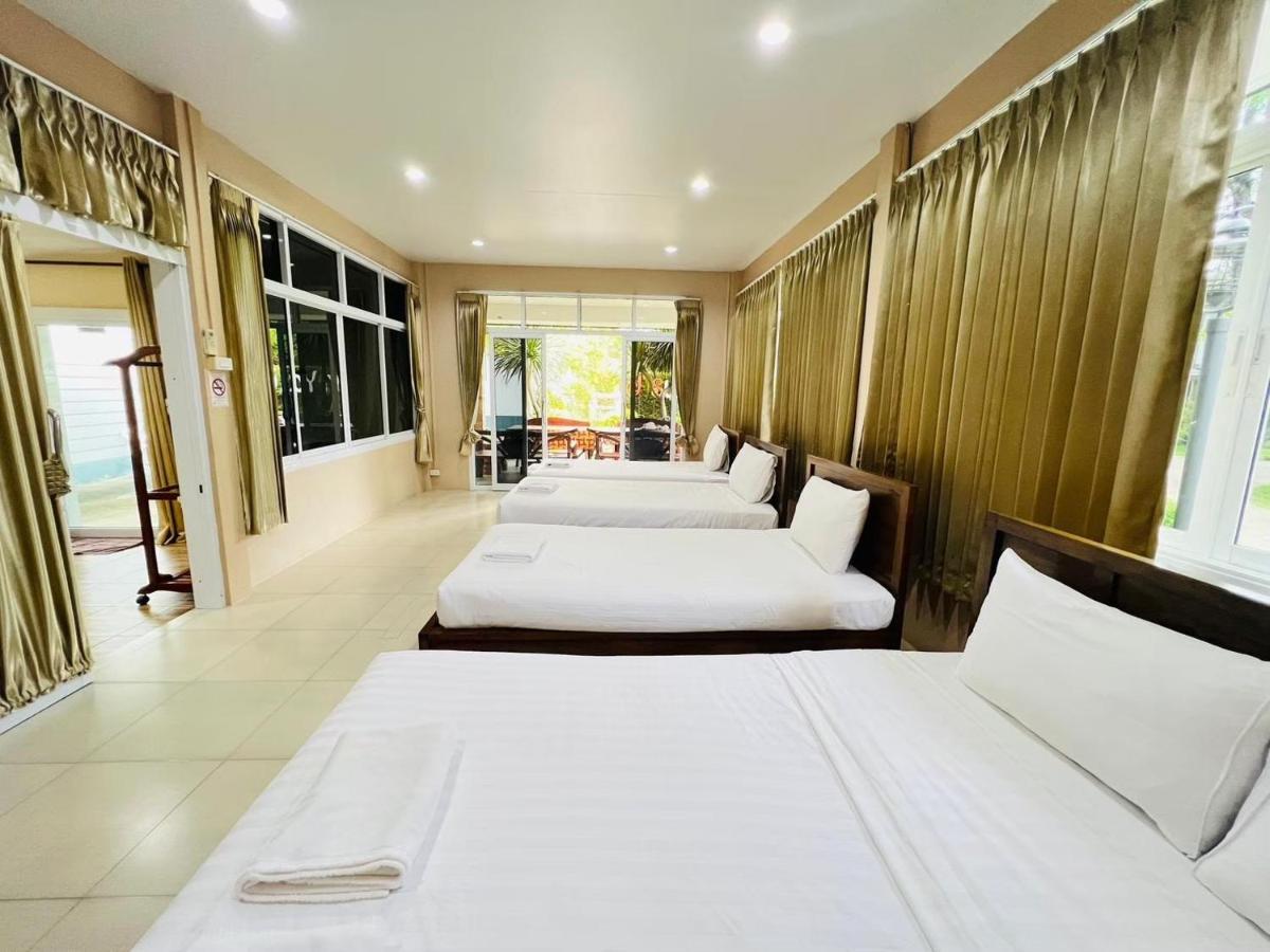 Hotel Baan Suan Khun Yaiy Ban Wang Takhrai Exterior foto